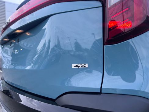 Used 2024 Kia Seltos S AWD/4WD image 11