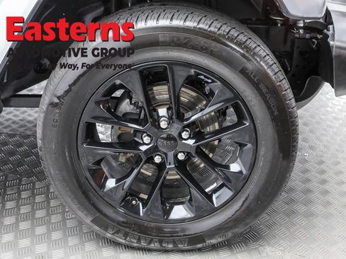 Used 2021 Jeep Wrangler Unlimited Sahara w/ Cold Weather Group image 32