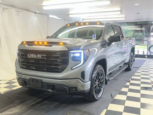 Used 2023 GMC Sierra 1500 Elevation w/ LPO, Elevation Black Package AWD/4WD image 3