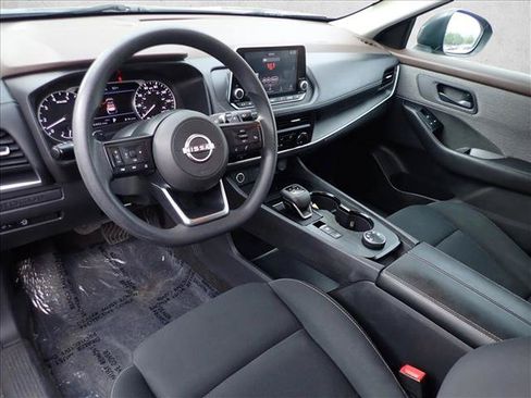 Used 2023 Nissan Rogue S AWD/4WD image 10