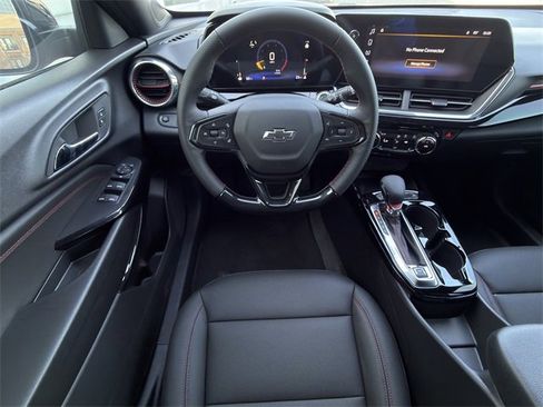 New 2026 Chevrolet Trax RS w/ Sunroof Package image 11