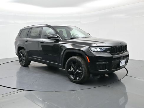 New 2025 Jeep Grand Cherokee L Limited w/ Black Appearance Package image 4
