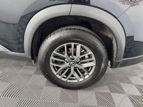 Used 2024 Nissan Rogue S FWD image 13
