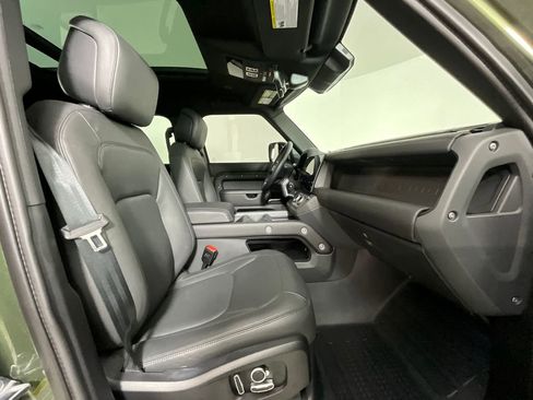 Used 2026 Land Rover Defender 130 X-Dynamic SE image 20