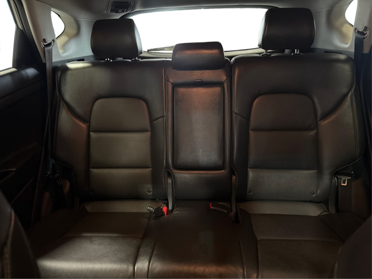 Used 2021 Hyundai Tucson Limited AWD/4WD image 19