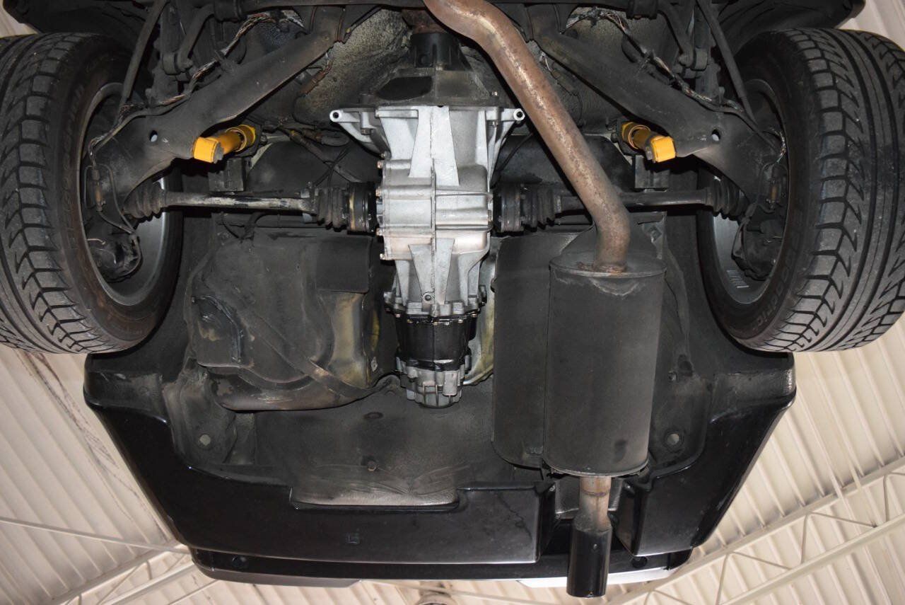 Used 1988 Porsche 944 Turbo Coupe RWD image 98