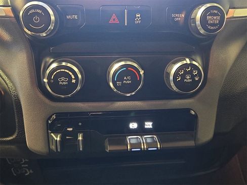 Used 2024 RAM 2500 Big Horn image 20