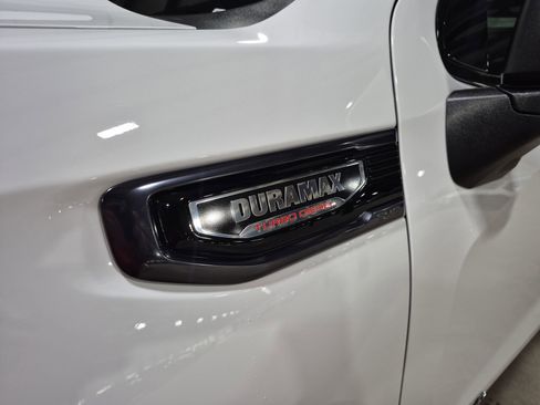 Certified 2024 GMC Sierra 1500 AT4 w/ Technology Package image 33