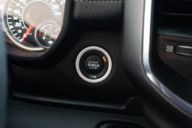 Used 2024 RAM 1500 Laramie RWD image 29