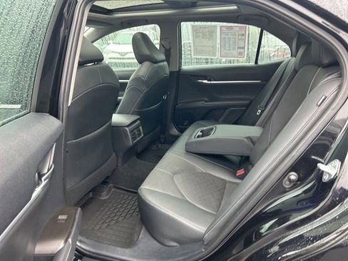 Used 2021 Toyota Camry XSE image 13