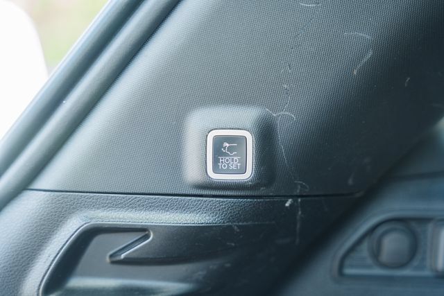 Used 2023 Jeep Grand Cherokee Altitude AWD/4WD image 29