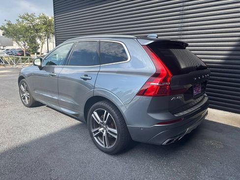 Used 2018 Volvo XC60 T5 Momentum w/ Vision Package AWD/4WD image 3