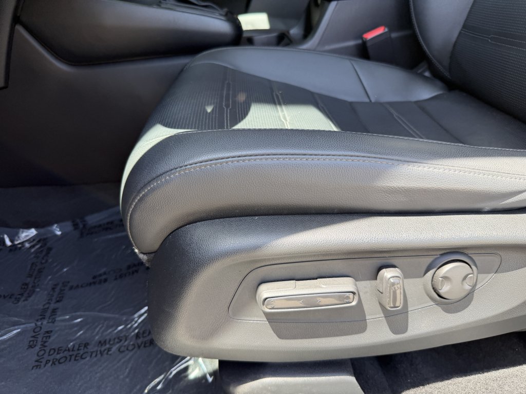 Used 2024 Honda CR-V EX-L image 32