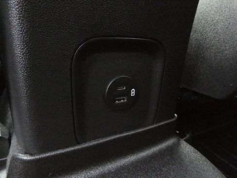 Used 2023 Ford Escape ST-Line image 35