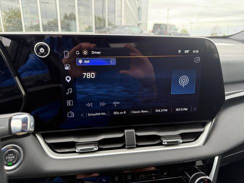 Used 2025 Chevrolet Equinox LT AWD/4WD image 31