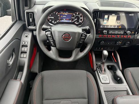New 2026 Nissan Frontier PRO-4X w/ Pro-4x Convenience Package AWD/4WD image 17