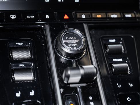 New 2026 Aston Martin V8 Vantage Coupe image 25