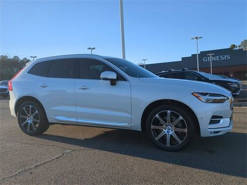 Used 2021 Volvo XC60 T5 Inscription w/ Advanced Package image 2