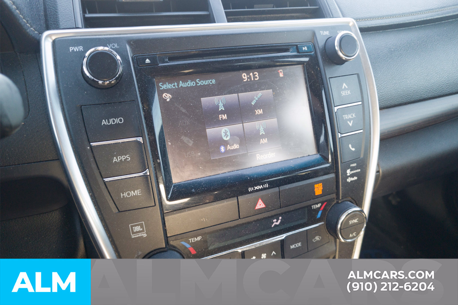 Used 2017 Toyota Camry XLE FWD image 9