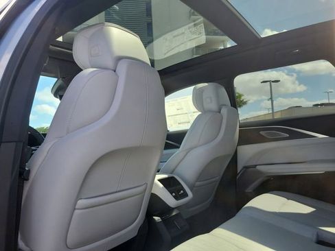 New 2025 Cadillac Lyriq Luxury RWD image 23