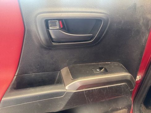 Certified 2021 Toyota Tacoma SR5 image 7