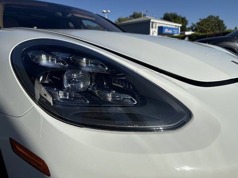 Used 2021 Porsche Panamera 4 Executive AWD/4WD image 28