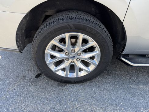 Used 2021 Ford Expedition Max XLT AWD/4WD image 41