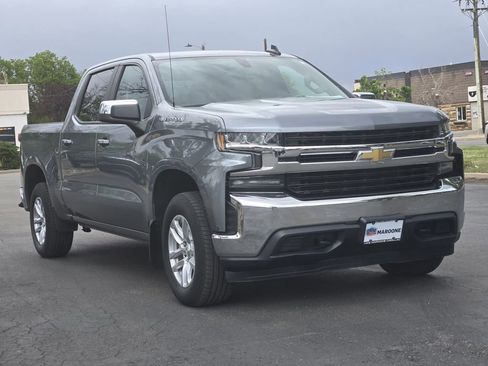 Used 2019 Chevrolet Silverado 1500 LT w/ All-Star Edition AWD/4WD image 2