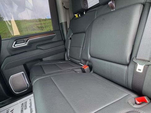 Used 2026 GMC Sierra 2500 Denali w/ Technology Package AWD/4WD image 12