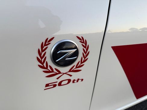 Used 2020 Nissan 370Z Coupe RWD image 17