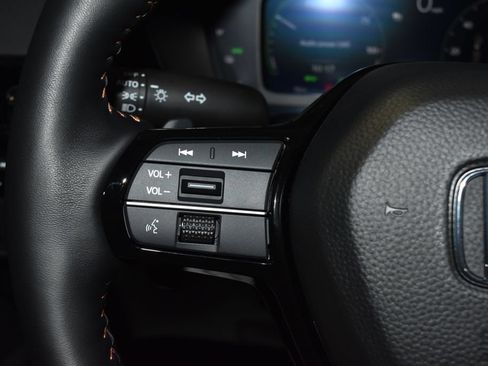 Used 2026 Honda CR-V Sport Touring image 9