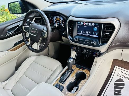 Used 2019 GMC Acadia Denali w/ Technology Package image 14