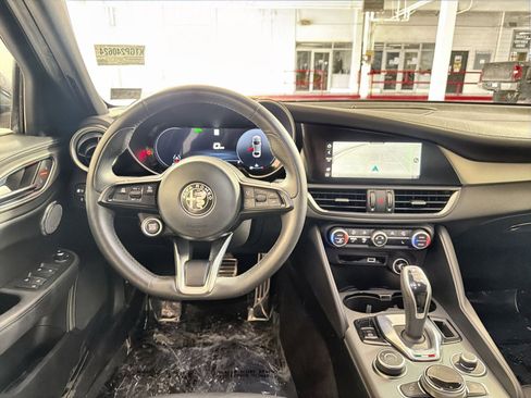 Used 2024 Alfa Romeo Giulia Ti image 16