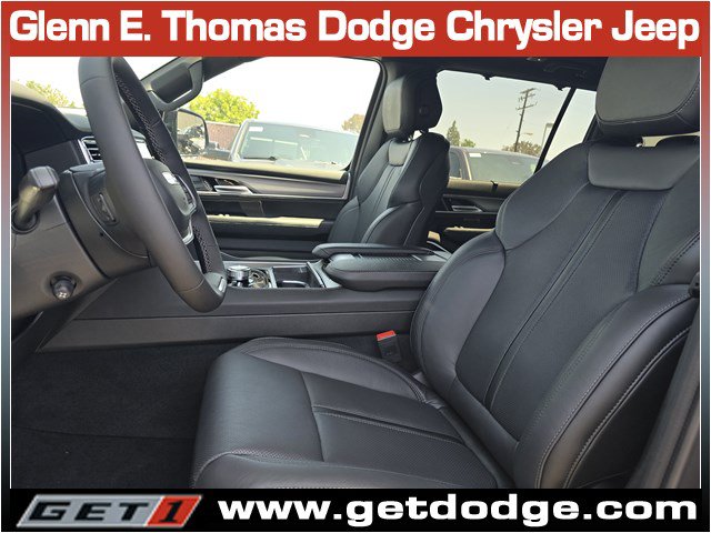 New 2026 Jeep Grand Wagoneer L Limited AWD/4WD image 9