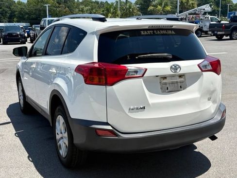 Used 2014 Toyota RAV4 LE FWD image 3
