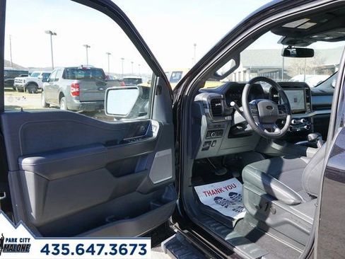 Used 2025 Ford F150 Lariat image 12