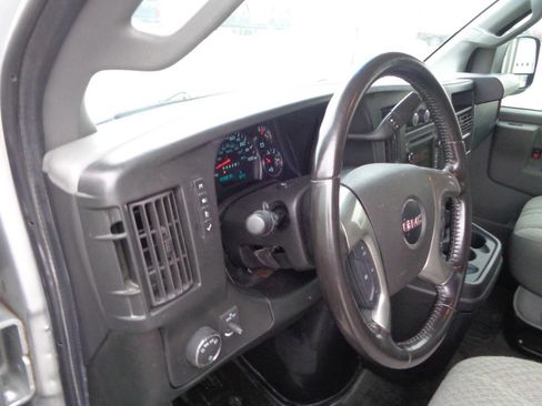 Used 2017 GMC Savana 3500 LT w/ LT Preferred Equipment Group image 30