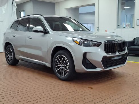 Certified 2026 BMW X1 xDrive28i w/ Technology Package AWD/4WD image 6