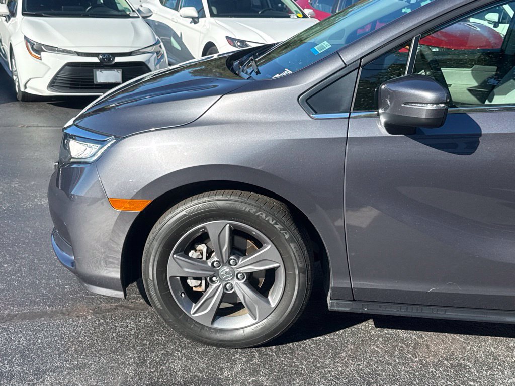 Used 2024 Honda Odyssey EX image 2
