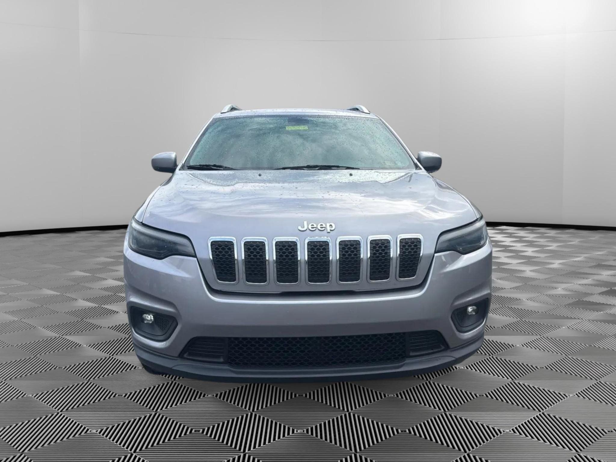 Used 2019 Jeep Cherokee Latitude Plus w/ Comfort/Convenience Group AWD/4WD image 7