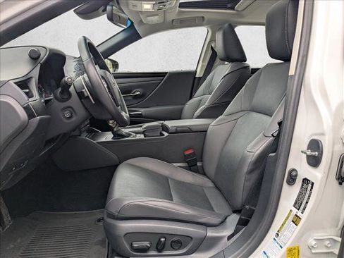 Used 2022 Lexus ES 250 w/ Premium Package image 17