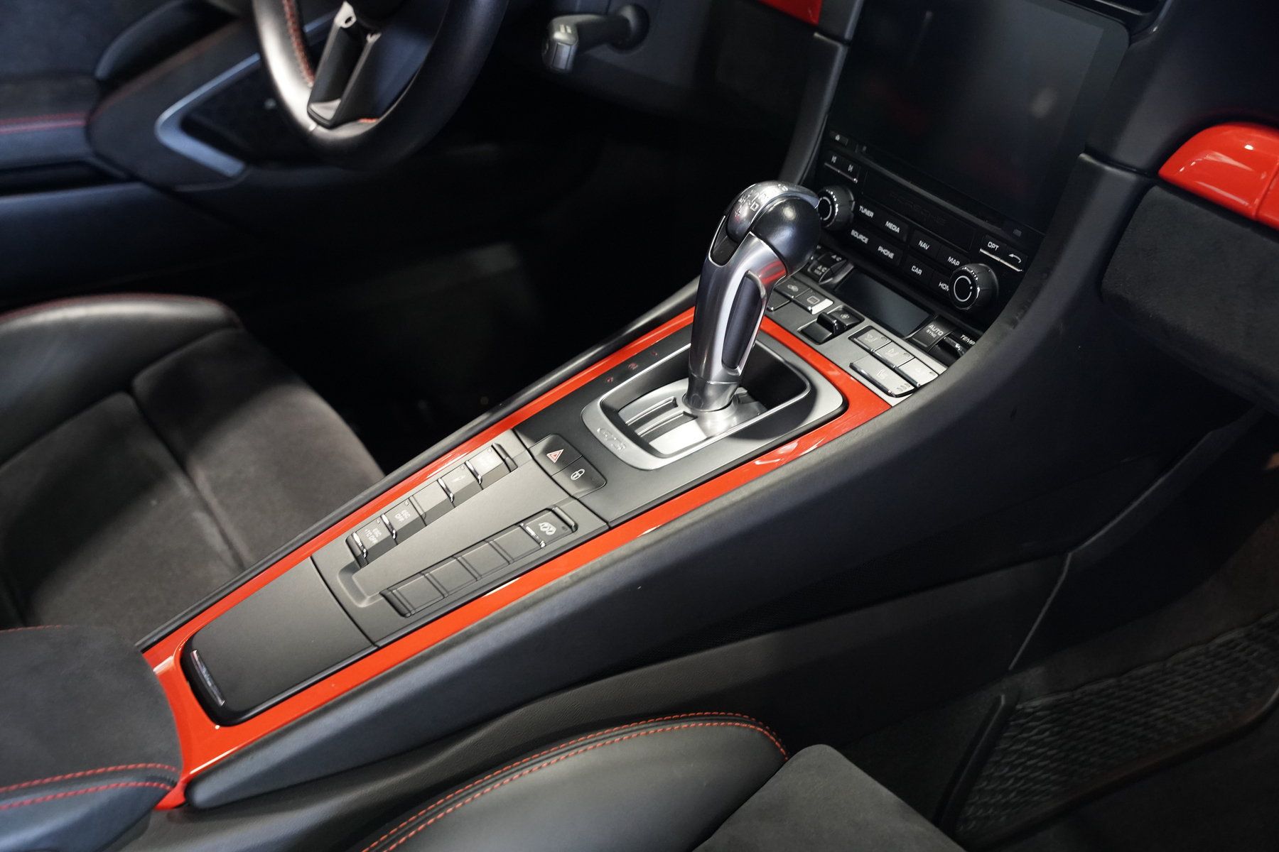 Used 2018 Porsche 911 GT3 RWD image 46