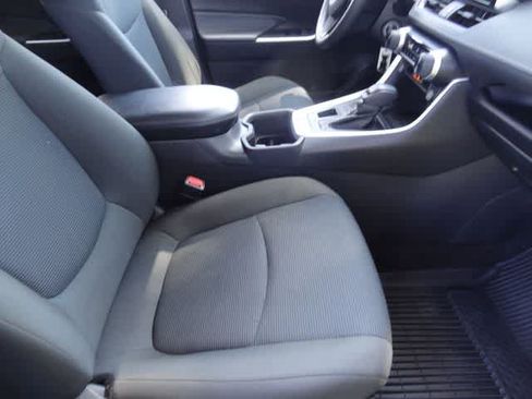 Used 2023 Toyota RAV4 LE AWD/4WD image 13