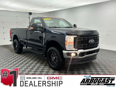 Used 2025 Ford F250 XL w/ XL Chrome Package image 1