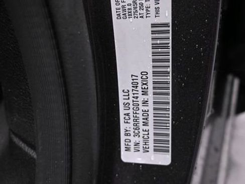 New 2026 RAM 1500 4x4 Crew Cab image 15