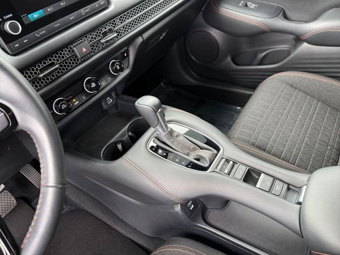 Used 2024 Honda HR-V Sport image 13