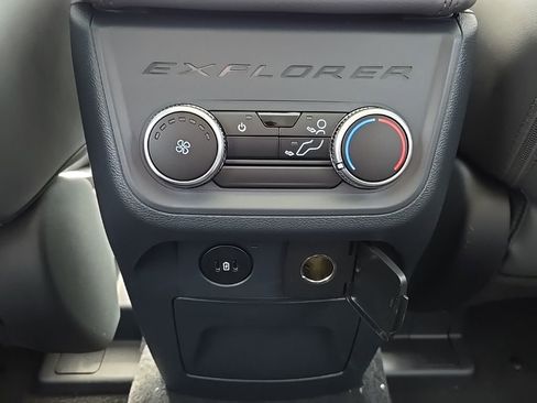 New 2026 Ford Explorer Active w/ Active Comfort Package AWD/4WD image 37