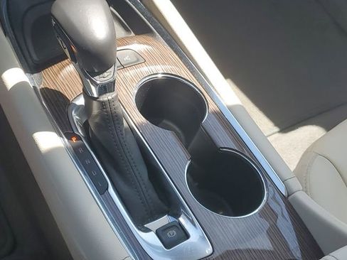 Certified 2022 Chevrolet Malibu Premier FWD image 28