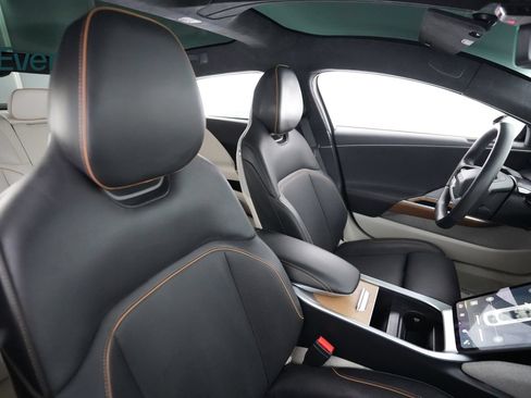 Used 2023 Lucid Air Touring AWD/4WD image 23
