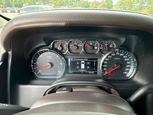 Used 2018 Chevrolet Tahoe LT AWD/4WD image 12